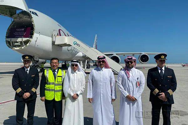 一天5班！卡塔尔航空免费承运300多吨医疗物资驰援中国